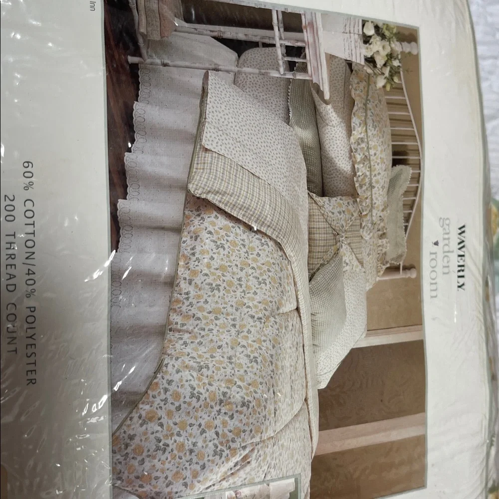 NWT WAVERLY GARDEN ROOM, YELLOW ROSES, FULL SHEET SET - Picture 5 of 5